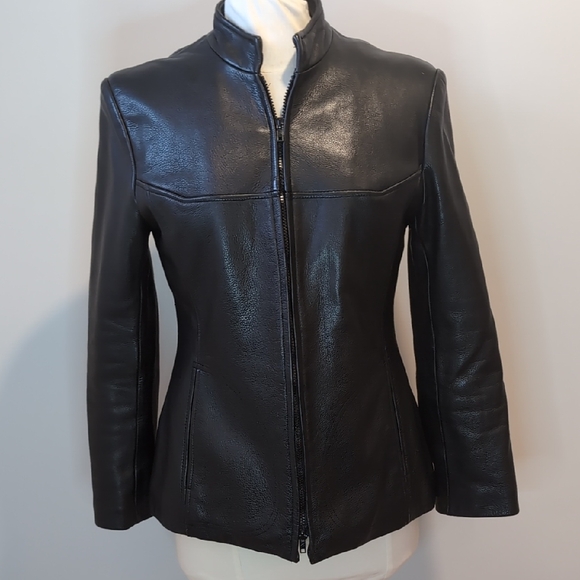 Danier Jackets & Blazers - Vintage Danier Black Leather Zip-Front Fitted Jacket